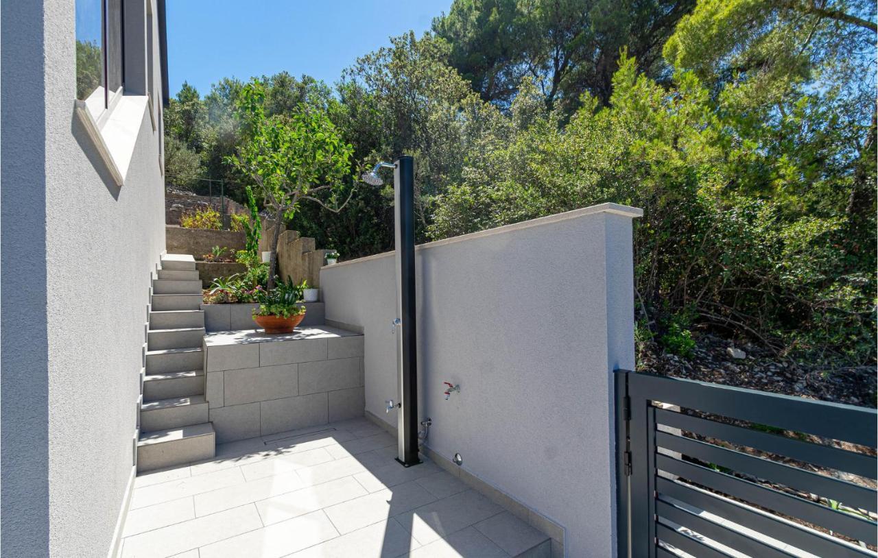 Gorgeous Home In Blato With Wifi 외부 사진