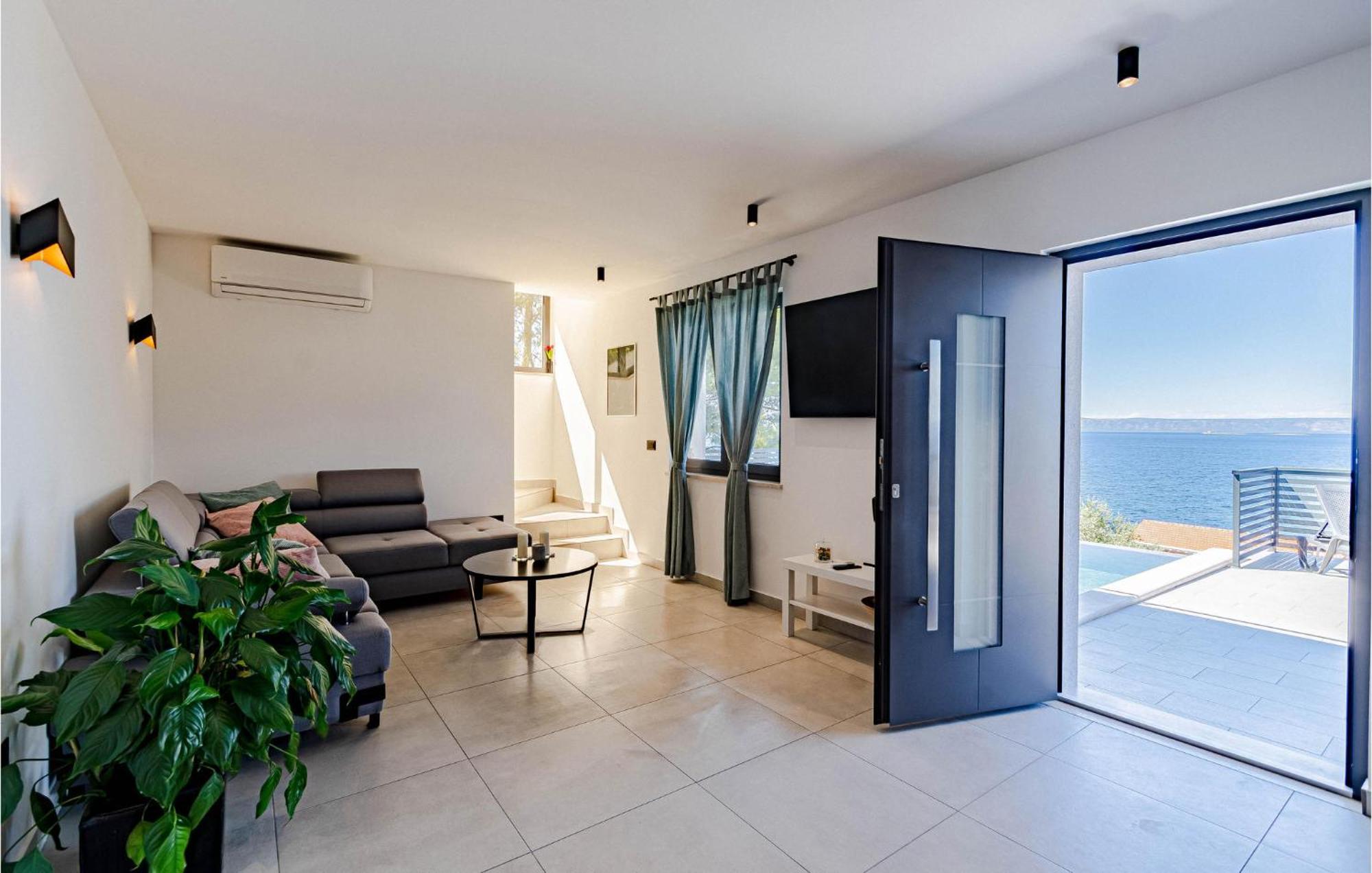 Gorgeous Home In Blato With Wifi 외부 사진